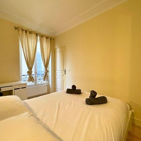 Chambre Lit Double Et Salon Avec Canape-Lit A 10 Minutes Des Champs Elysees París Exterior foto